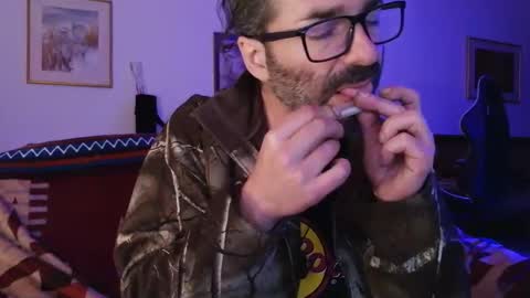 Snapshot of luckydrakex chatting on October 12, 2025, 11:37 pm Lucky online show from October 12, 2025, 11:37 pm