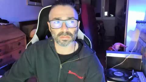 Snapshot of luckydrakex chatting on December 18, 2025, 6:47 pm Lucky online show from December 18, 2025, 6:47 pm