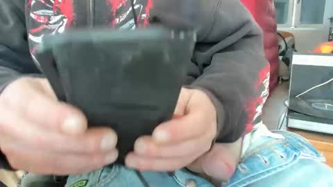 Snapshot of luckydrakex chatting on December 21, 2025, 3:19 pm Lucky online show from December 21, 2025, 3:19 pm