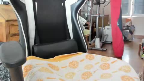 Snapshot of luckydrakex chatting on February 17, 2026, 10:45 am Lucky online show from February 17, 2026, 10:45 am