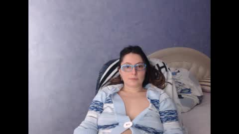luckylinda23 online show from February 10, 2025, 6:24 pm