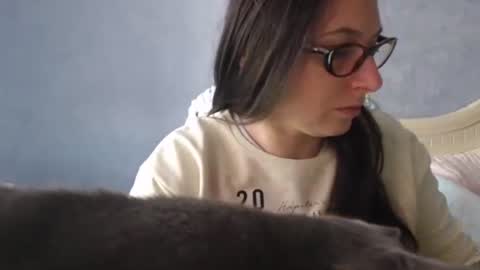 luckylinda23 online show from April 21, 2026, 11:38 am