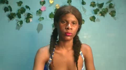 Gloria online show from November 2, 2025, 6:43 pm