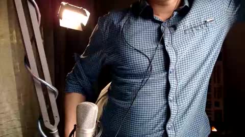 luckyman10000000 online show from November 23, 2025, 1:33 pm