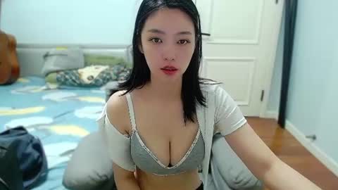Snapshot of luckypomelo chatting on July 1, 2026, 2:40 pm luckypomelo online show from July 1, 2026, 2:40 pm