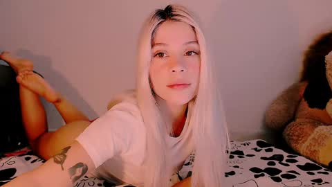 luckysapphire777 online show from February 6, 2025, 8:07 am