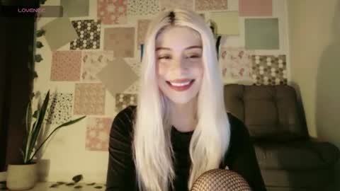 Snapshot of luckysapphire777 chatting on August 1, 2026, 12:04 pm luckysapphire777 online show from August 1, 2026, 12:04 pm
