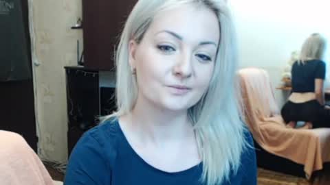 Snapshot of luckyshotgirl chatting on July 8, 2026, 12:53 pm LuckyShot online show from July 8, 2026, 12:53 pm