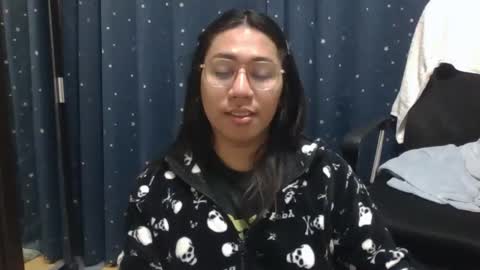 luckyts_cumx online show from January 30, 2025, 1:10 pm