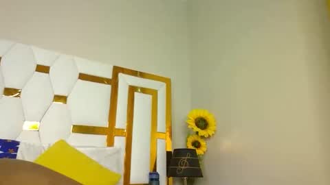 brielle online show from March 8, 2025, 6:54 am