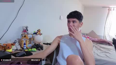 Lu Independent Model online show from March 18, 2026, 5:27 pm