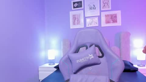 Lu online show from September 26, 2025, 7:51 pm