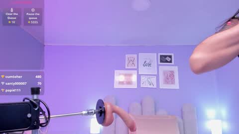 Lu online show from October 4, 2025, 7:12 pm