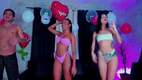 luna alice francisco mike online show from February 14, 2026, 4:42 am