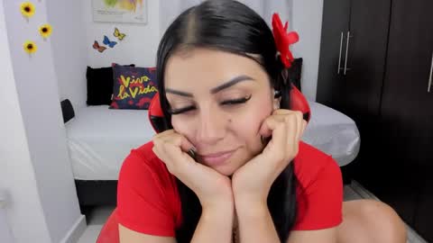 luciana online show from February 23, 2025, 10:09 pm