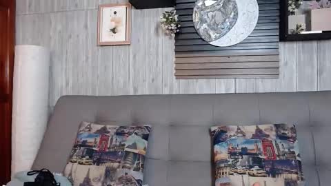 Lucy online show from February 9, 2026, 3:43 am