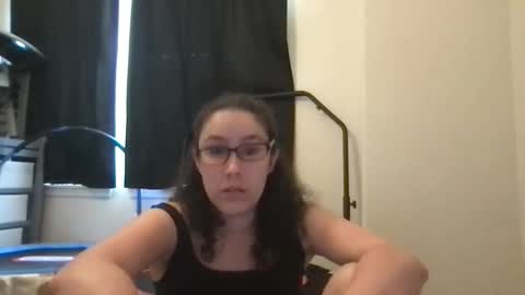 Lucy online show from May 5, 2026, 9:34 pm