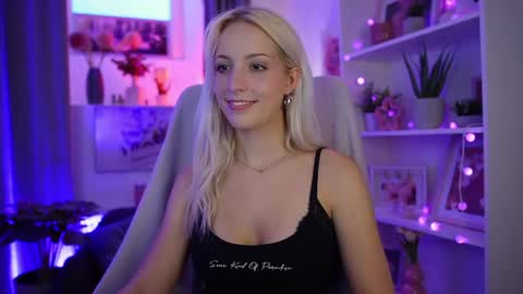 Snapshot of lucy_cutie_ chatting on July 28, 2026, 6:07 pm Cutie Lucy online show from July 28, 2026, 6:07 pm