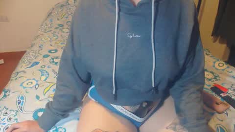 Lucia online show from October 10, 2025, 11:37 pm