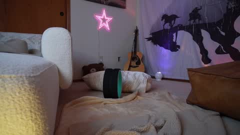 Lucy. online show from February 27, 2025, 11:48 pm