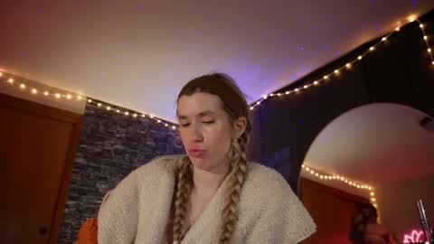 Lucy. online show from November 1, 2025, 1:51 am