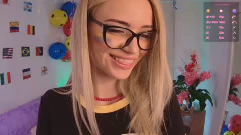 Snapshot of lucy_priincess chatting on July 4, 2026, 1:01 am lucy online show from July 4, 2026, 1:01 am