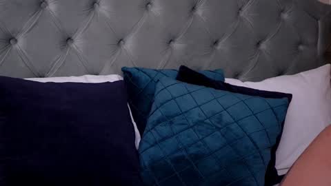 LucyAddison online show from January 27, 2025, 11:11 am