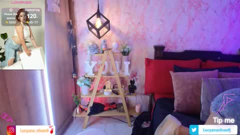 Lucyana Silva online show from September 10, 2025, 12:05 pm