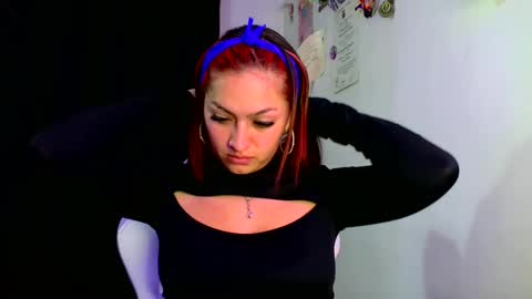 Snapshot of lucycherry__ chatting on February 5, 2025, 1:26 am LUCIA online show from February 5, 2025, 1:26 am