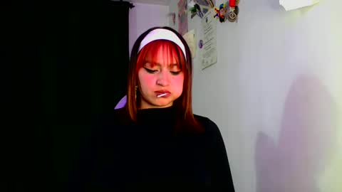 Snapshot of lucycherry__ chatting on February 7, 2025, 4:16 am LUCIA online show from February 7, 2025, 4:16 am