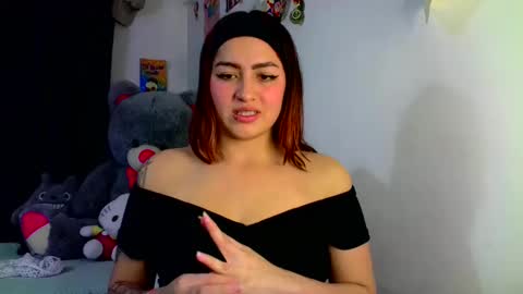 Snapshot of lucycherry__ chatting on March 11, 2025, 3:16 am LUCIA online show from March 11, 2025, 3:16 am
