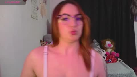 Snapshot of lucycherry__ chatting on September 16, 2025, 3:29 am LUCIA online show from September 16, 2025, 3:29 am