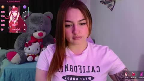 Snapshot of lucycherry__ chatting on November 20, 2025, 8:36 am LUCIA online show from November 20, 2025, 8:36 am