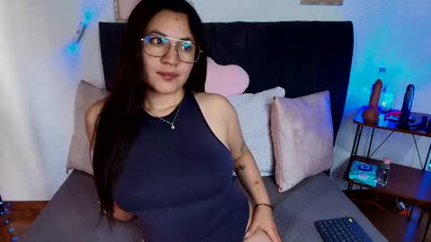 Snapshot of lucyfer_111 chatting on June 4, 2026, 8:15 pm sam online show from June 4, 2026, 8:15 pm