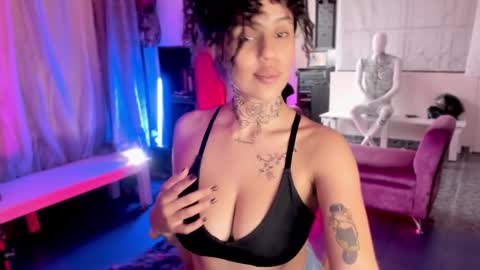 MALAMOR online show from January 30, 2025, 10:30 pm