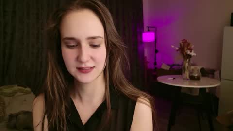 Lucy Rose online show from April 22, 2026, 6:09 pm