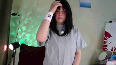 lucyw_ online show from March 11, 2025, 12:39 pm