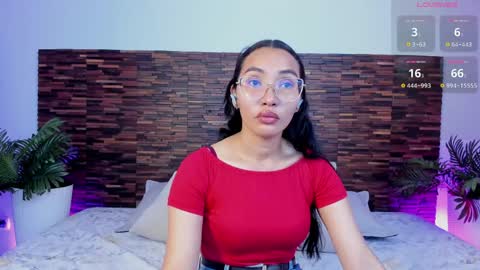 Snapshot of lucyy_liiu chatting on May 4, 2026, 8:16 pm Lucy Liiu online show from May 4, 2026, 8:16 pm