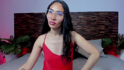 Snapshot of lucyy_liiu chatting on May 16, 2026, 7:34 pm Lucy Liiu online show from May 16, 2026, 7:34 pm