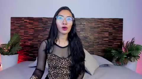 Lucy Liiu online show from July 23, 2026, 8:18 pm