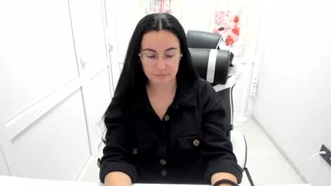 Snapshot of lucyycharm chatting on July 7, 2026, 12:31 pm Lucy online show from July 7, 2026, 12:31 pm