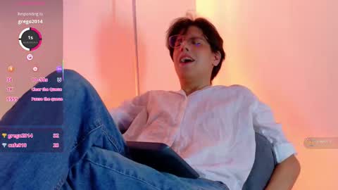 Lui online show from March 12, 2026, 4:18 am