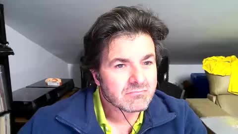 Snapshot of luigijohn chatting on April 4, 2026, 3:49 am LUIGIJOHN online show from April 4, 2026, 3:49 am
