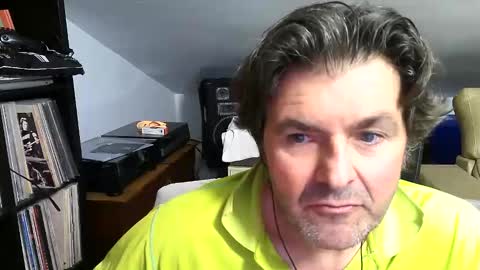 Snapshot of luigijohn chatting on April 9, 2026, 6:57 pm LUIGIJOHN online show from April 9, 2026, 6:57 pm