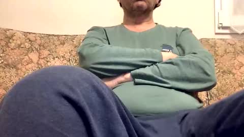 Luis online show from May 17, 2026, 8:49 pm