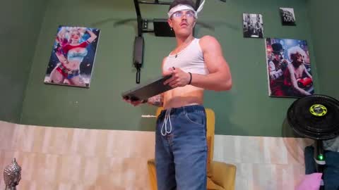 Luis AS online show from March 10, 2025, 2:16 pm