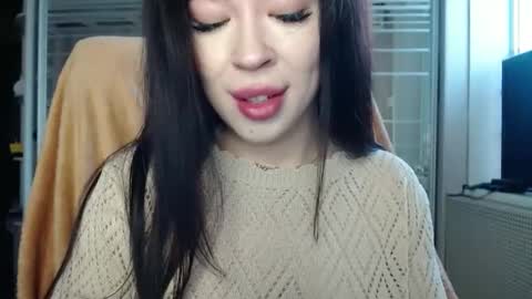 luisa lovedom online show from November 23, 2025, 7:52 am