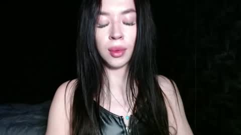 luisa lovedom online show from May 16, 2026, 12:51 am