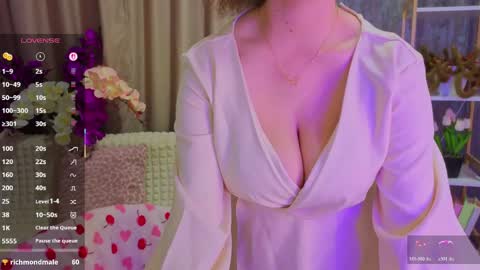 Luisa Rosee online show from May 13, 2026, 7:22 pm