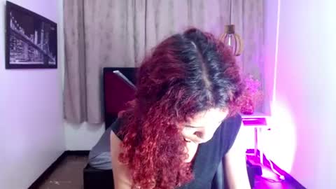 Snapshot of luisa_torres__ chatting on June 25, 2026, 3:17 am luisa_torres__ online show from June 25, 2026, 3:17 am
